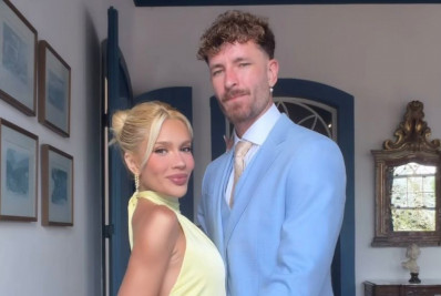 Karoline Lima e Léo Pereira exibem visual elegante para casamento de amigos