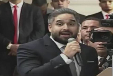 Filho de Maduro oferece 'apoio incondicional' à presidente interina da Venezuela