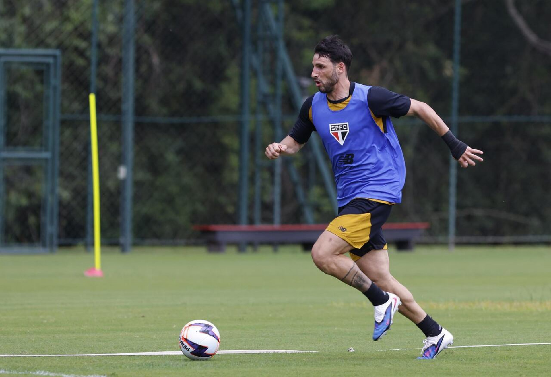 S&atilde;o Paulo treina e segue prepara&ccedil;&atilde;o para estreia na temporada