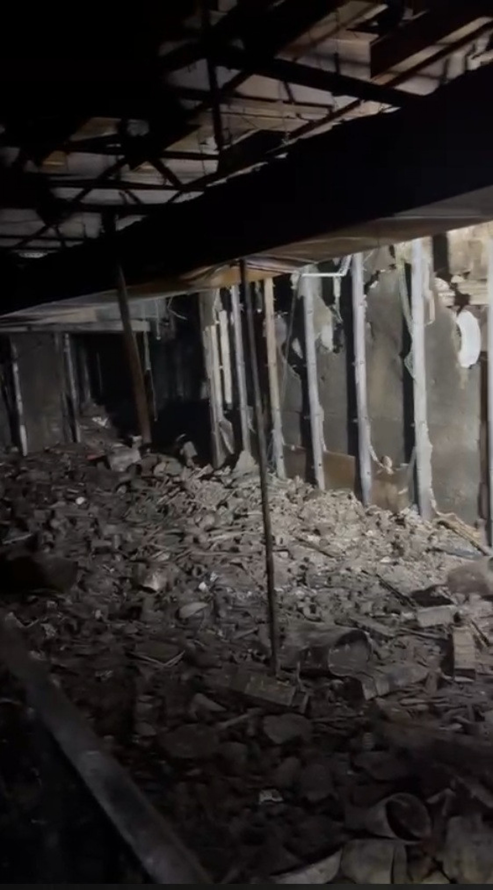 Loja onde as chamas começaram ficou completamente destruída - Divulgação/CBMERJ