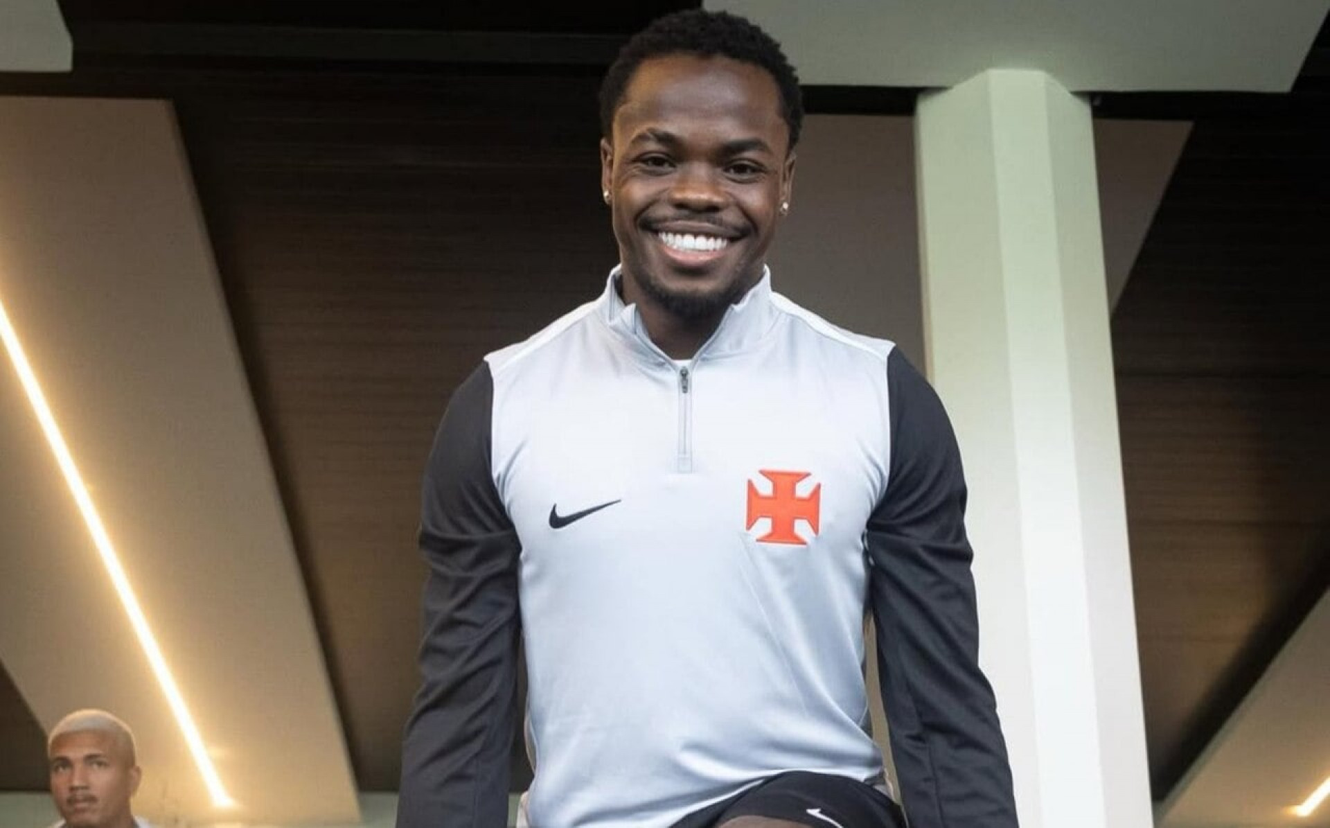 Com duas aus&ecirc;ncias, elenco do Vasco inicia pr&eacute;-temporada