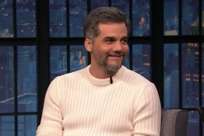 Wagner Moura celebra cinema brasileiro em talk show americano: 'Feliz pela nossa cultura'