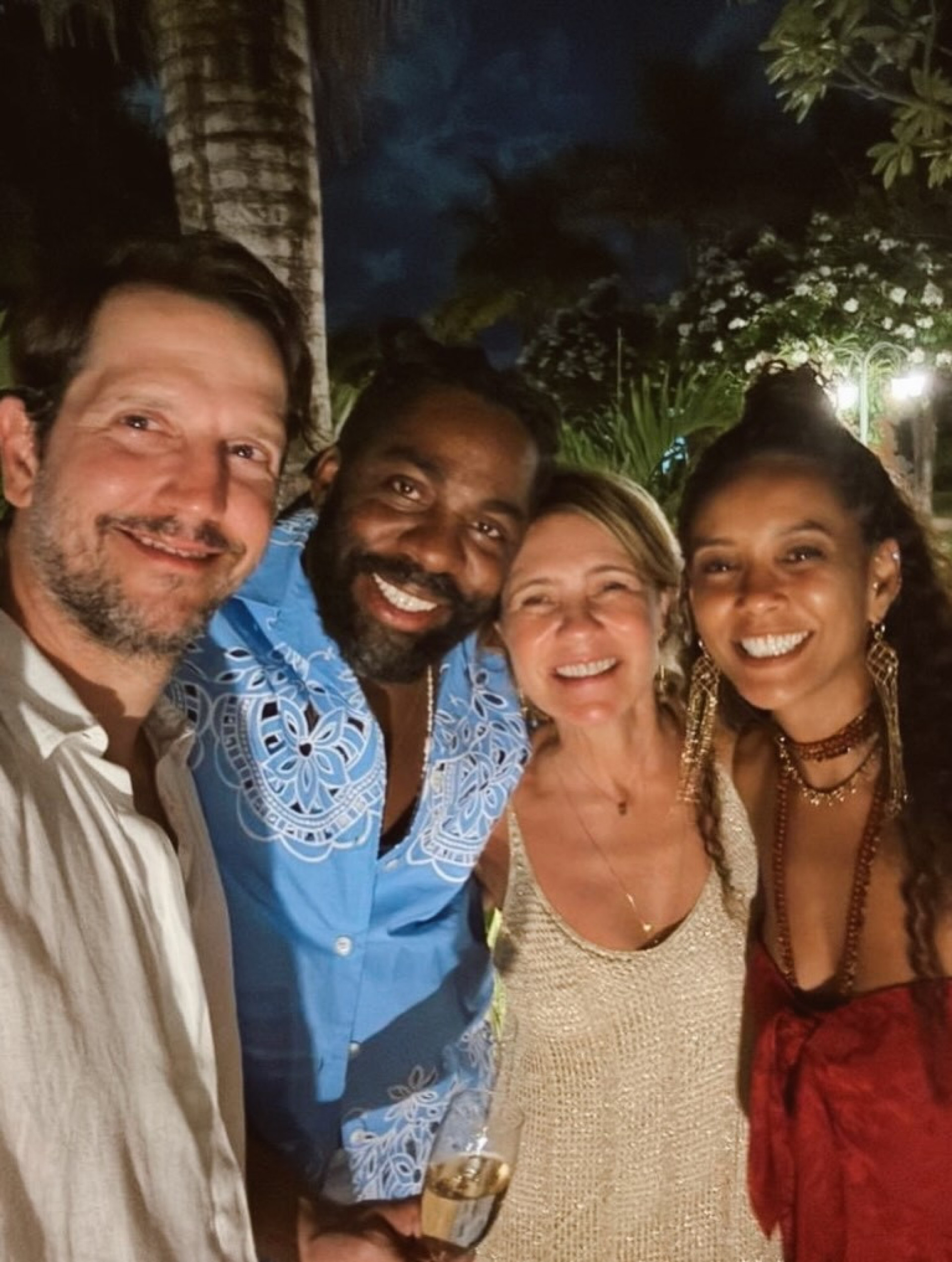 Vladimir Brichta, Lázaro Ramos, Adriana Esteves e Taís Araujo - Reprodução / Instagram