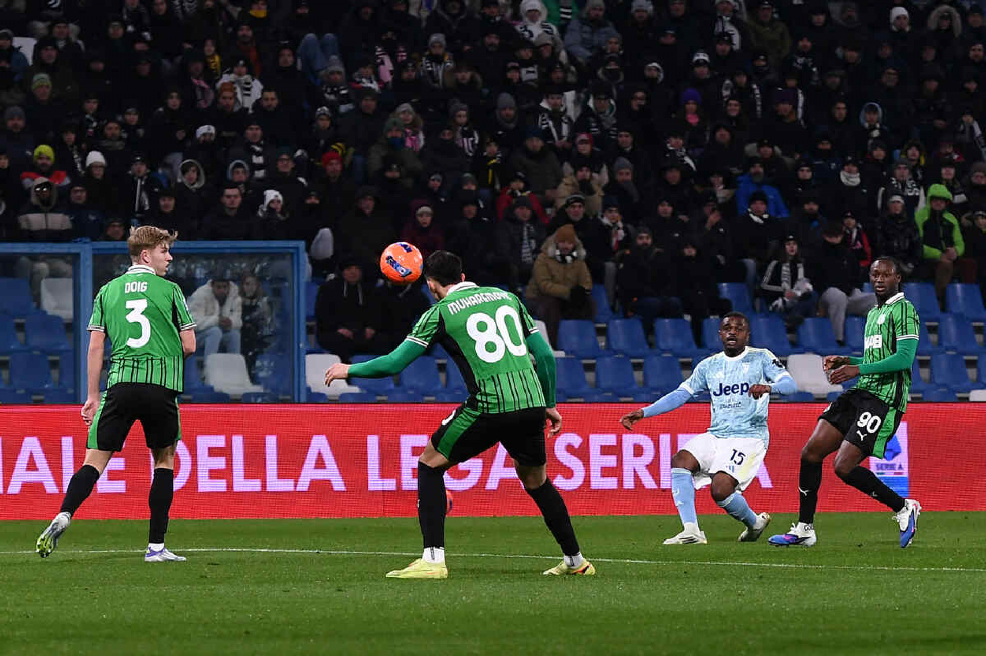 Juventus vence Sassuolo e se mant&eacute;m no G4 do Italiano