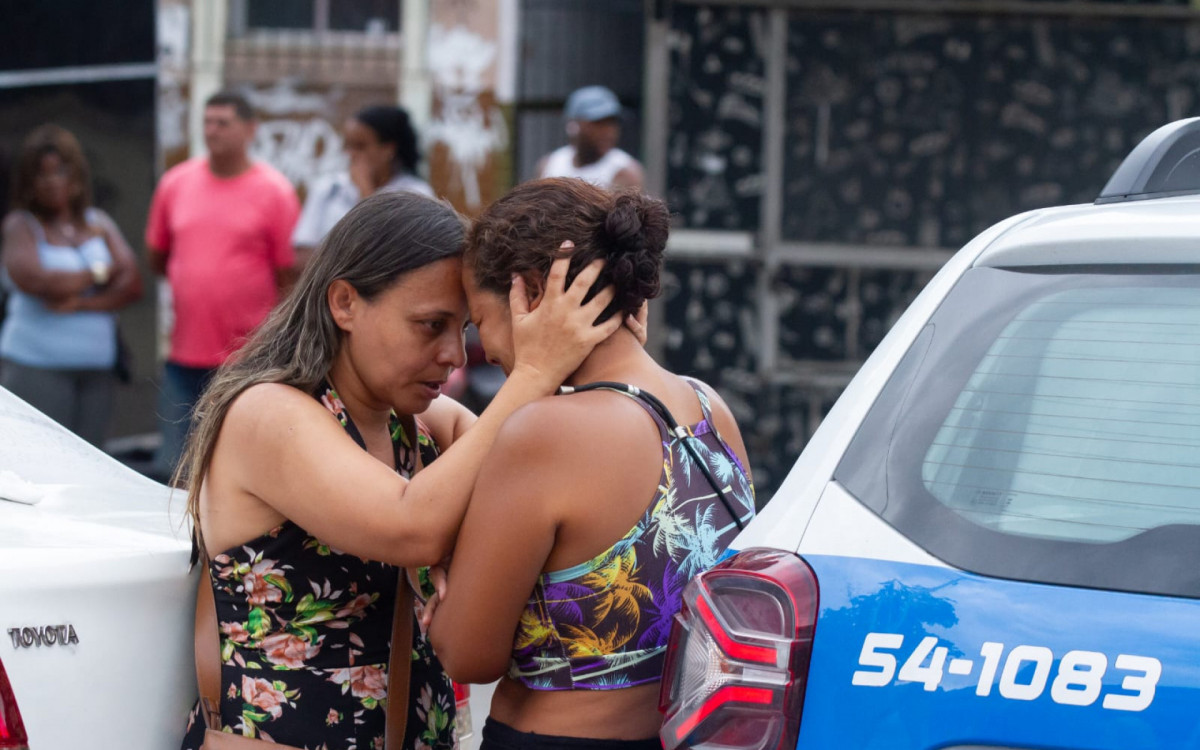 M&atilde;e de Marcelly Passos recebe apoio ap&oacute;s morte da filha no Engenho de Dentro