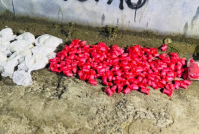 Patrulhamento da PM encontra mais de 1,7 quilo de drogas em área residencial de Rio das Ostras