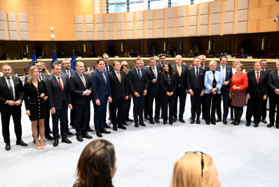 UE busca apoio para assinar acordo comercial com o Mercosul