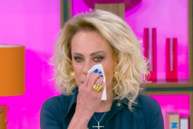 Ana Maria Braga vai às lágrimas ao comemorar 6,5 mil programas do 'Mais Você' 
