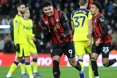 Ex-Fluminense, Evanilson celebra marca especial na Premier League