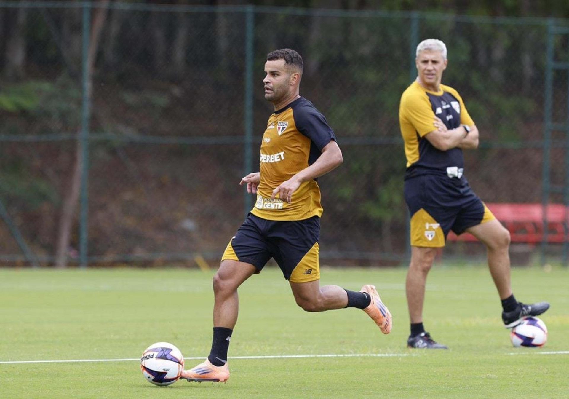 Mercado da Bola: confirma as movimenta&ccedil;&otilde;es que agitaram a quarta-feira (7)