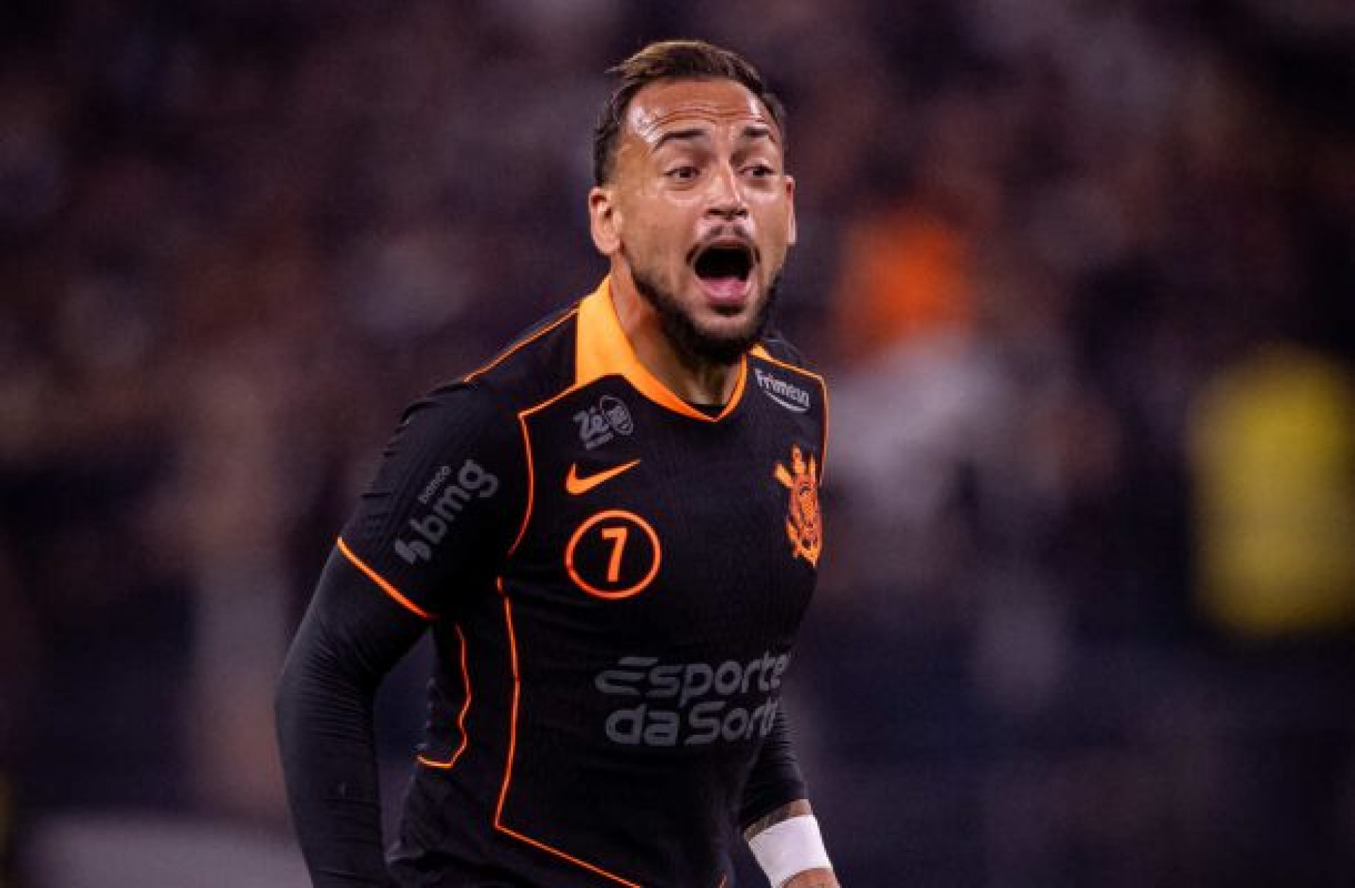 Maycon aceita proposta do Atl&eacute;tico e deixa o Corinthians