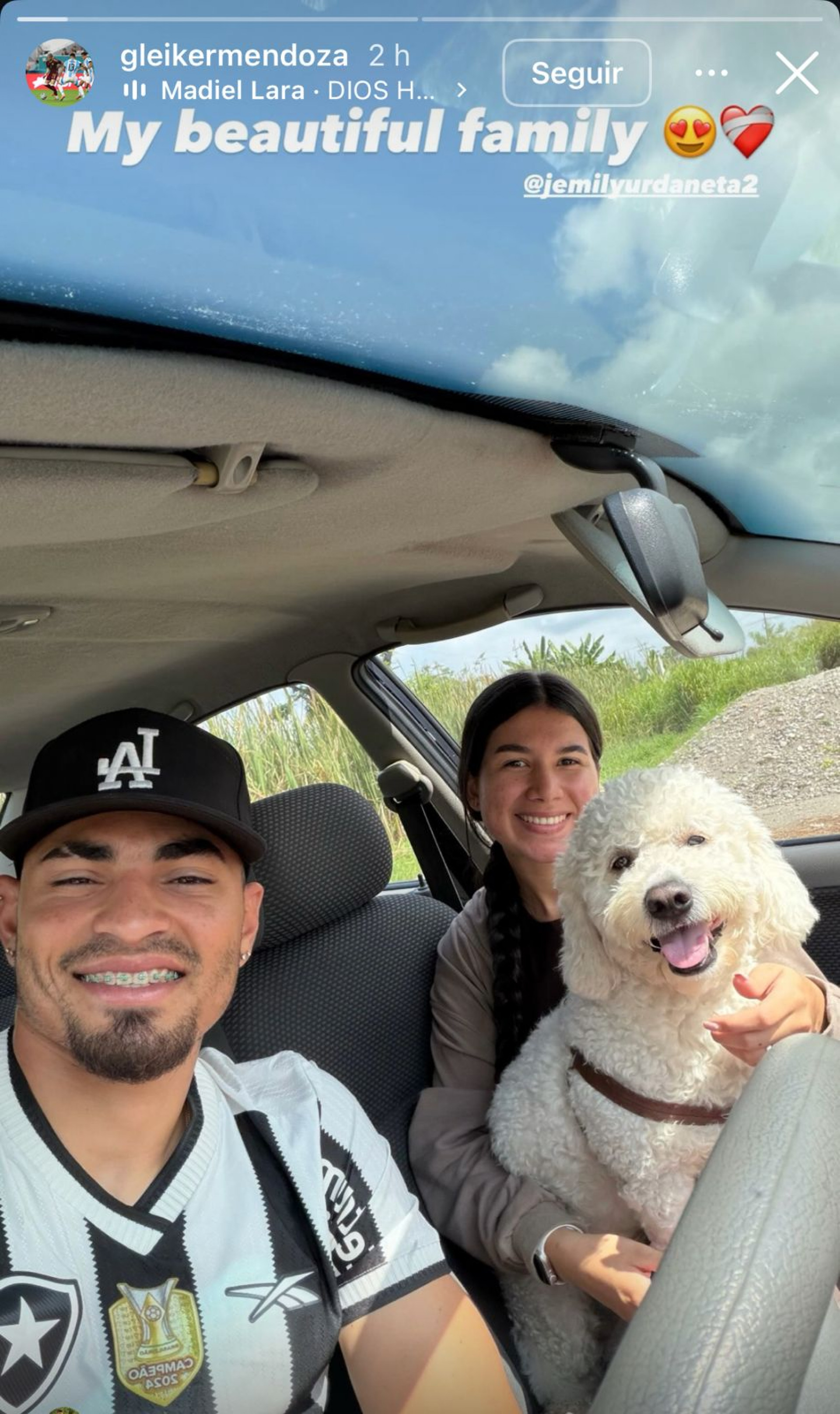 Gleiker Mendoza com a camisa do Botafogo - Reprodu&ccedil;&atilde;o/Instagram @gleikermendoza