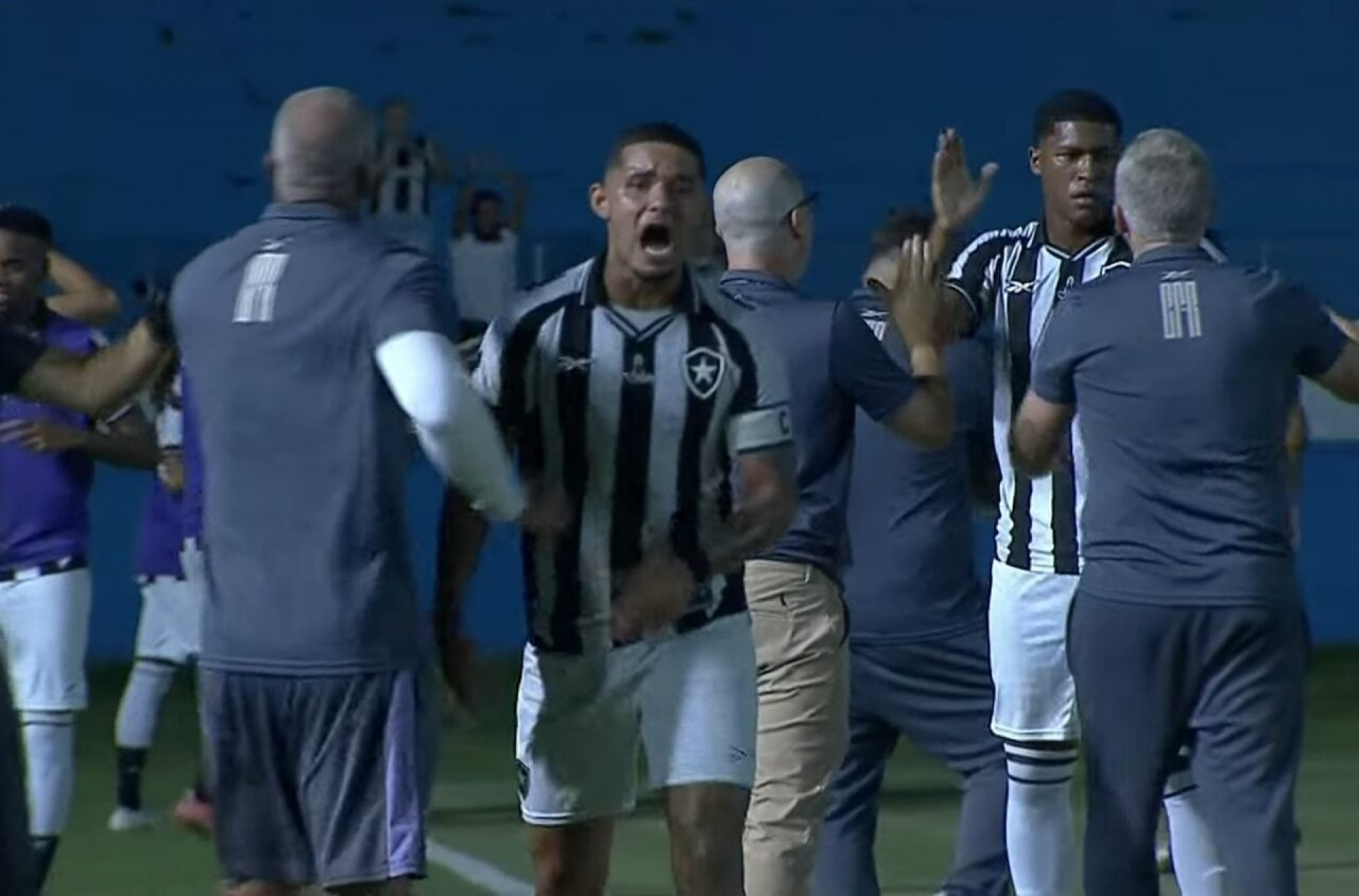 Botafogo  volta a vencer e lidera o seu grupo na Copinha
