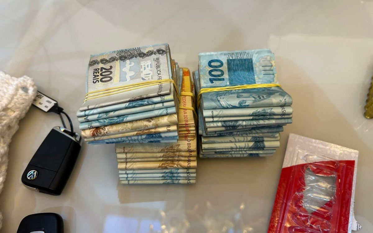 Operação apreende grande quantidade de dinheiro - Divulgação/ Anatel