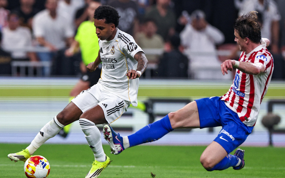 Rodrygo em ação durante o jogo entre Atlético de Madrid e Real Madrid