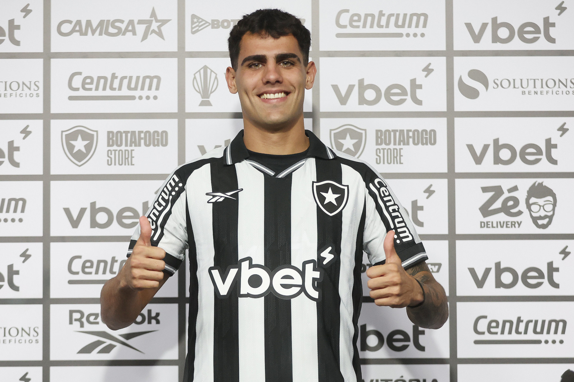 Lucas Villalba &eacute; o primeiro refor&ccedil;o do Botafogo para 2026 - V&iacute;tor Silva/Botafogo