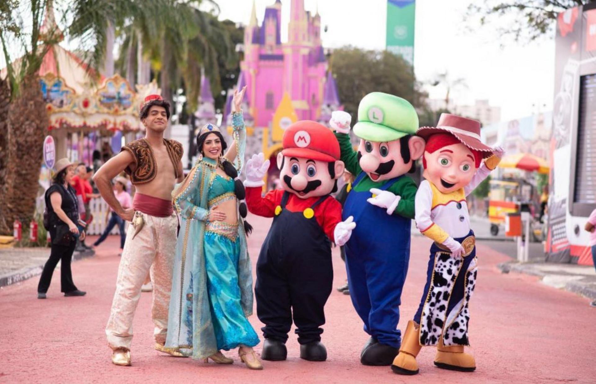 Magia da Disney desembarca em Bangu - Dvulgação / Magic World Experience