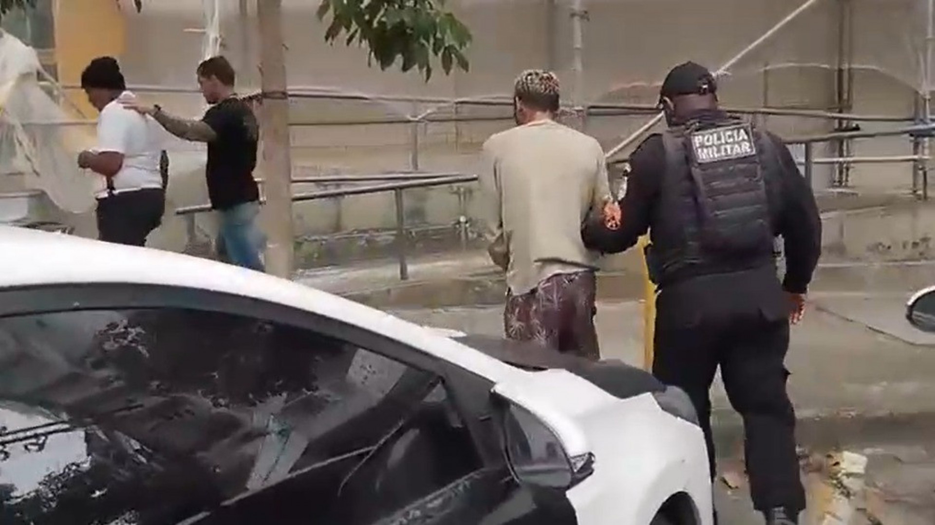 Homem e mulher s&atilde;o presos no Centro de Niter&oacute;i - Reprodu&ccedil;&atilde;o / PMERJ