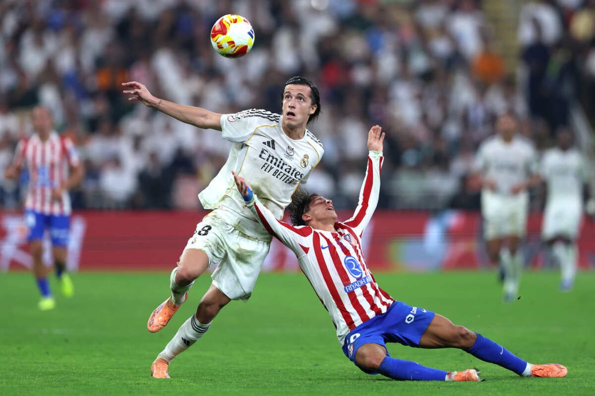 Rodrygo marca, Real Madrid elimina o Atl&eacute;tico e &eacute; finalista da Supercopa