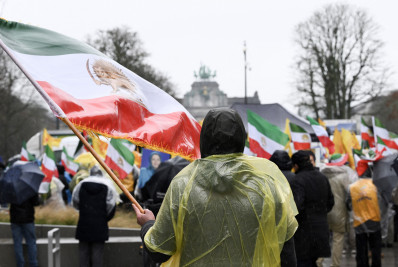 Trump diz que EUA 'tomarão medidas muito duras' se Irã enforcar manifestantes