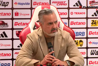 Diretor aborda postura do Flamengo no mercado e confirma necessidade de goleiro