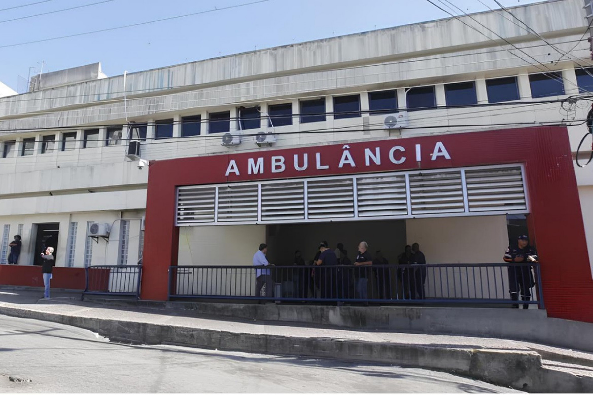 PM de folga é baleado em tentativa de assalto na Penha