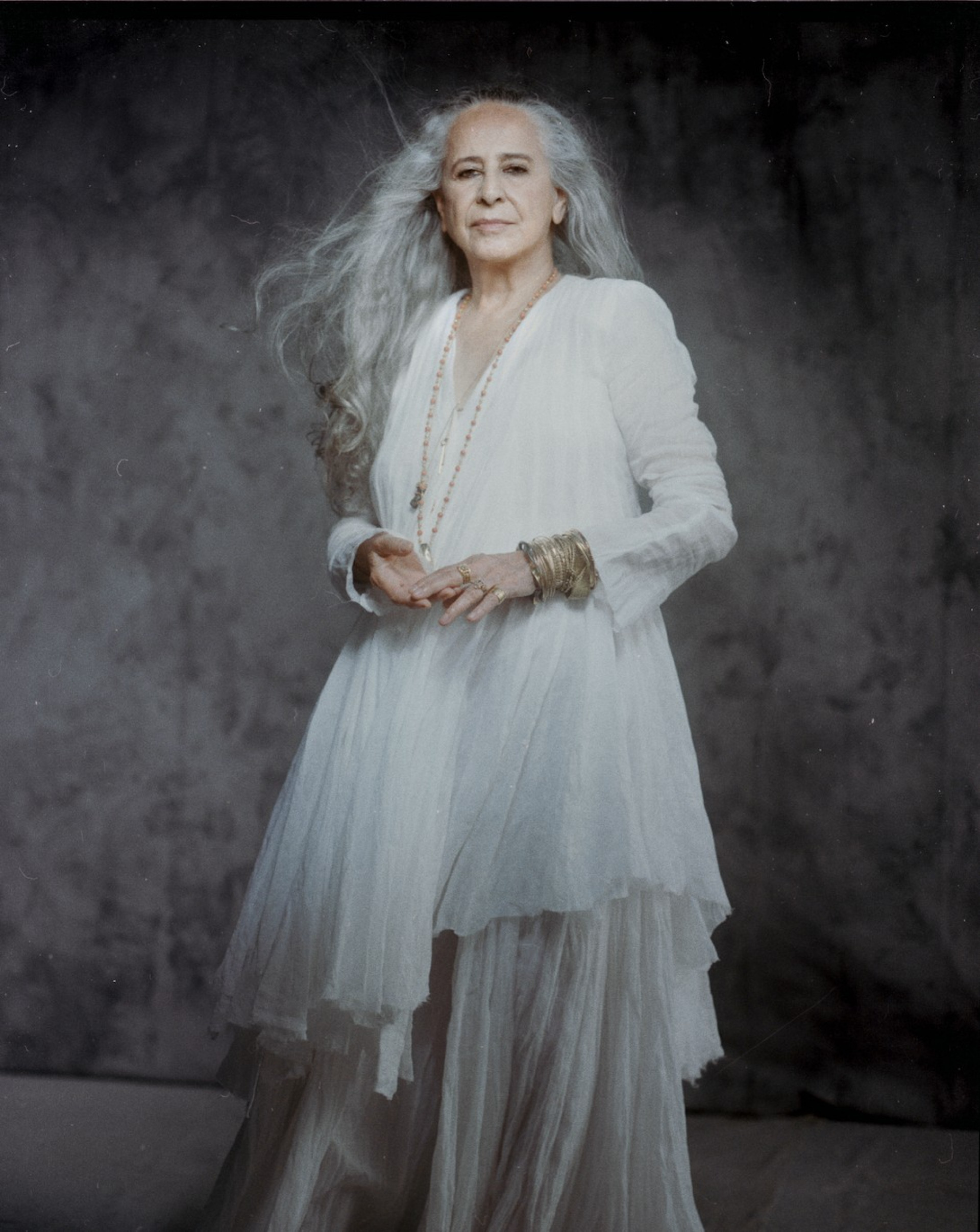 Single de Maria Bethânia, com letra de Xande de Pilares e Paulo César Feital, será lançado em 16 de janeiro - Divulgação / Guilherme Nabhan