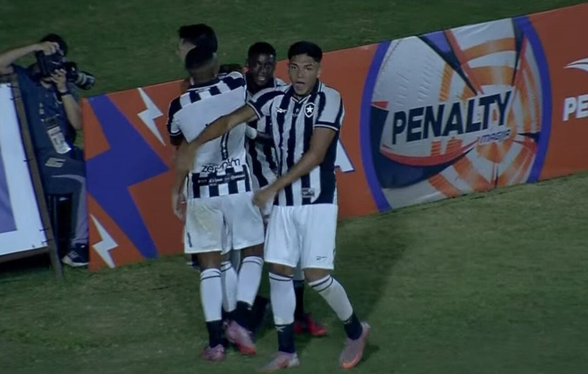 Taubat&eacute; x Botafogo, pela Copinha: onde assistir