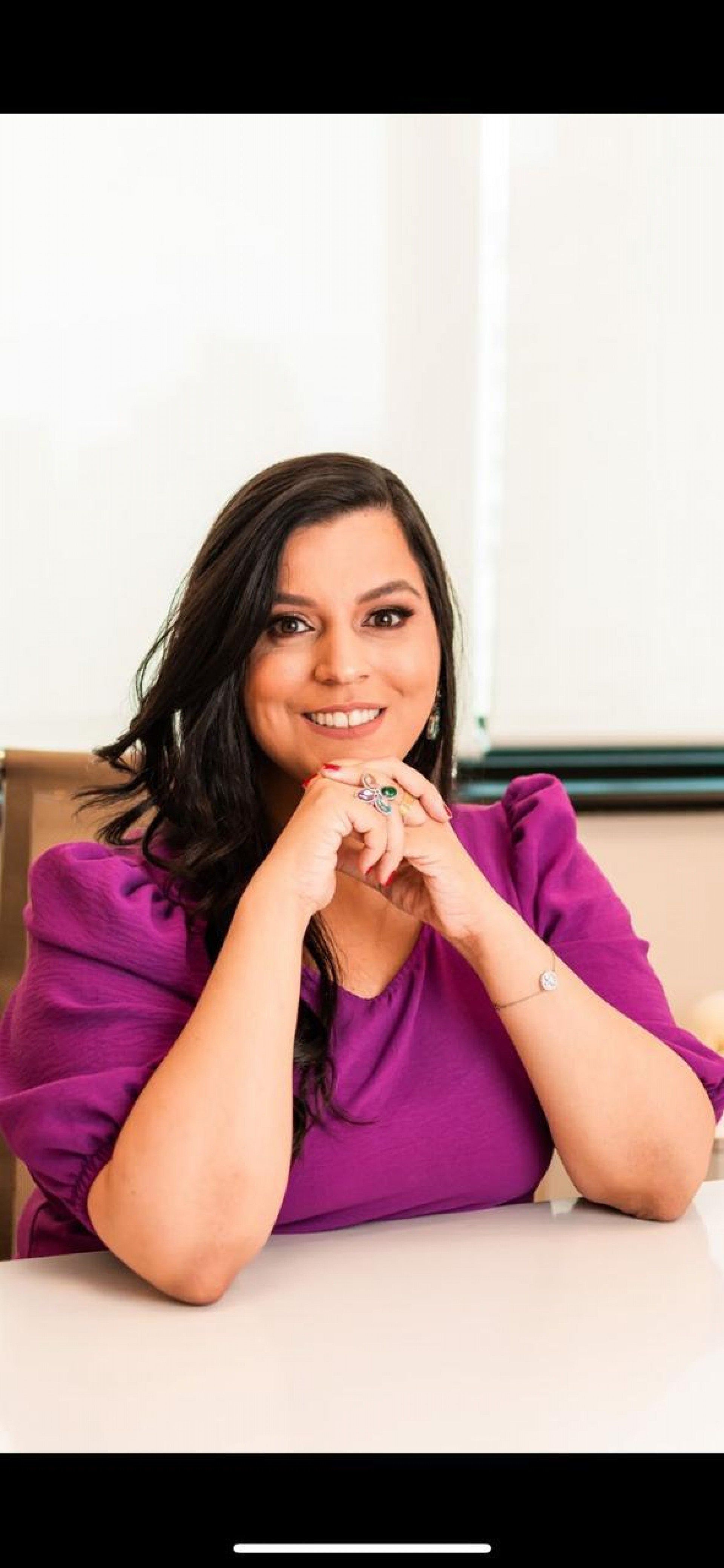 A neurologista Roberta Machado diz que o uso excessivo de telas prejudica - Divulgação