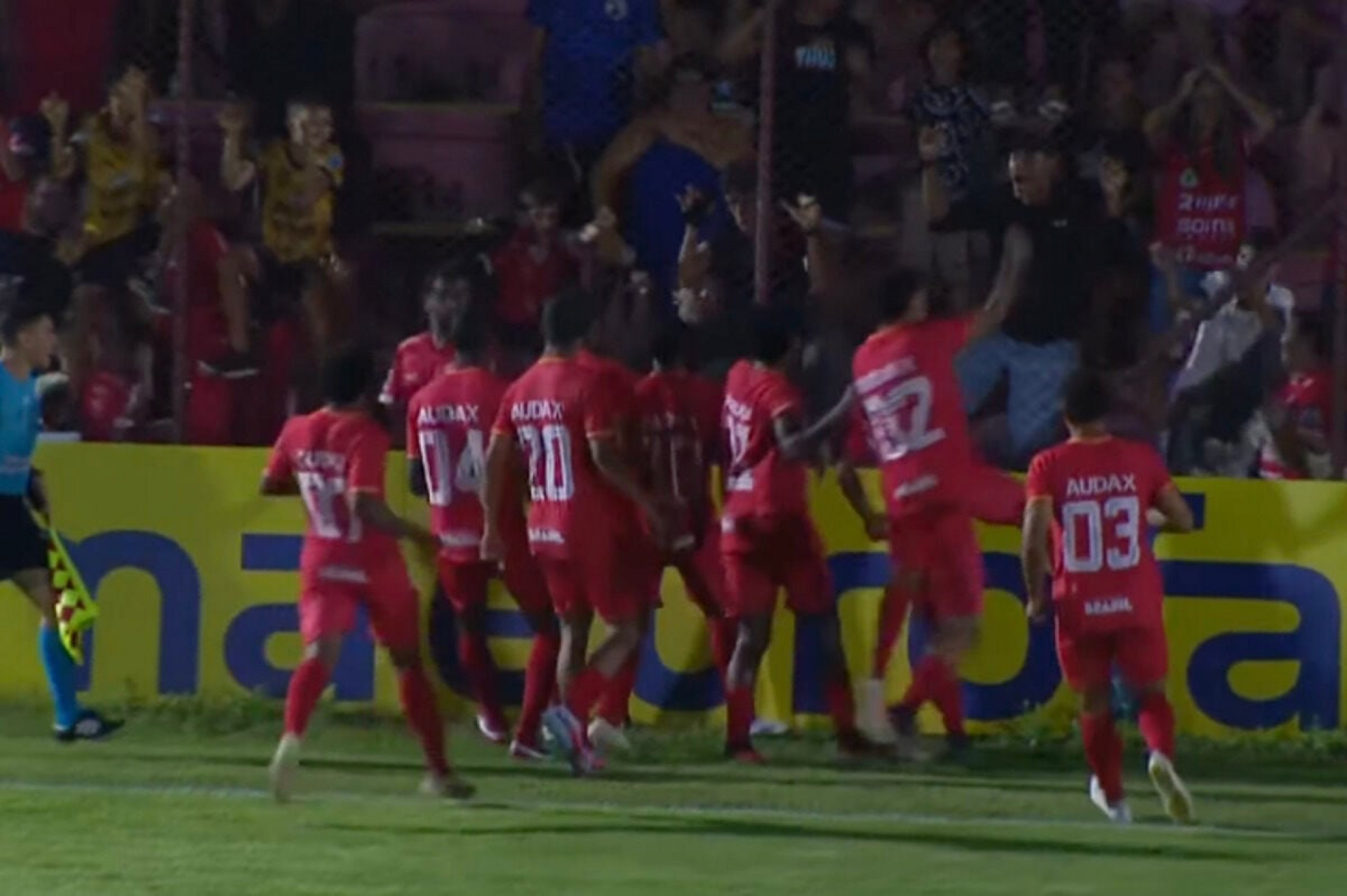 Atl&eacute;tico tem falhas na defesa, perde para o Audax e a lideran&ccedil;a na Copinha