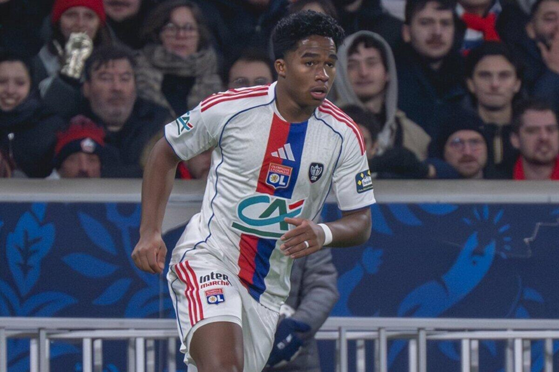 Endrick manda bem e marca em estreia pelo Lyon, que vence Lille pela Copa da Fran&ccedil;a