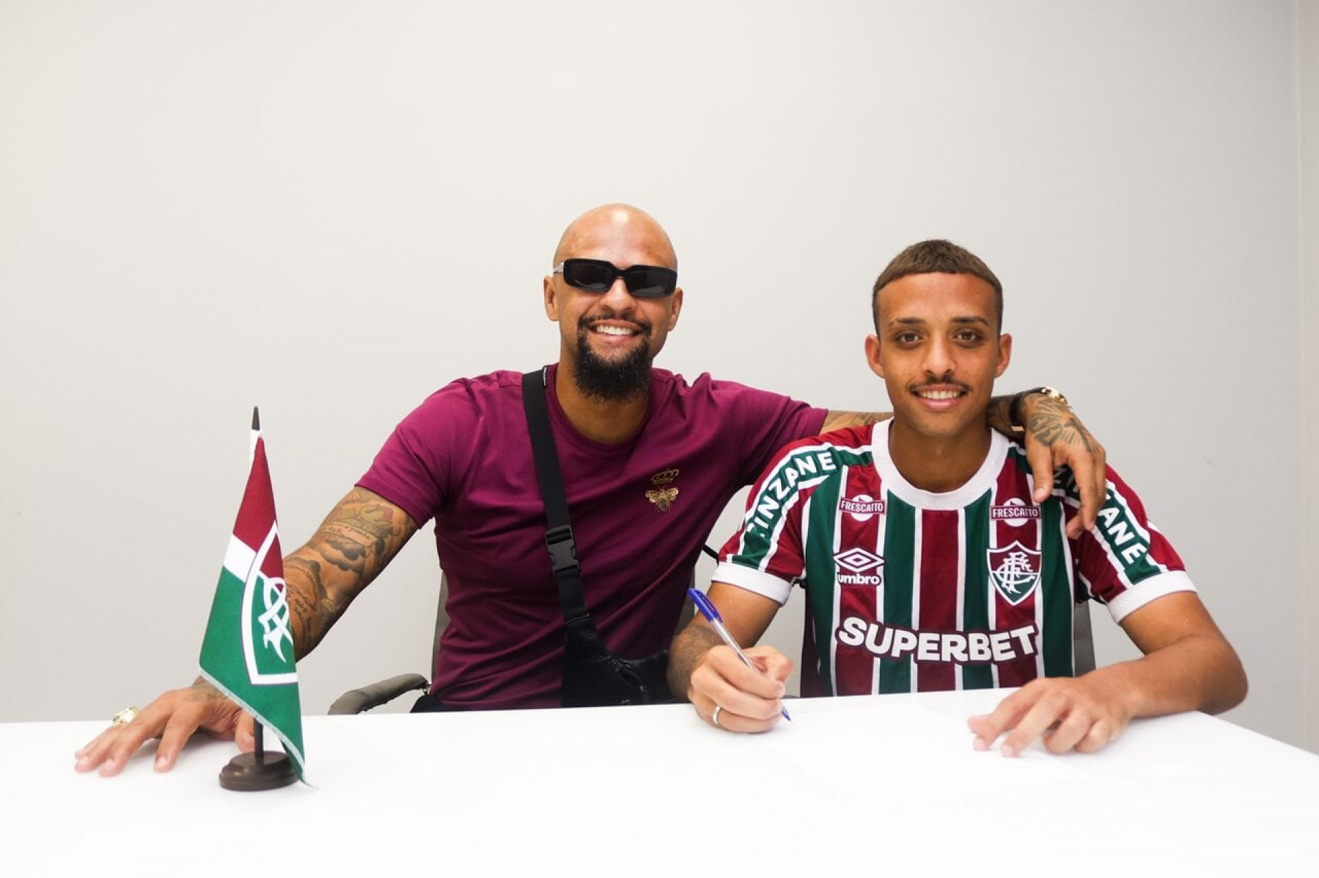 Filho de Felipe Melo pode ganhar chance em estreia do Fluminense no Carioca