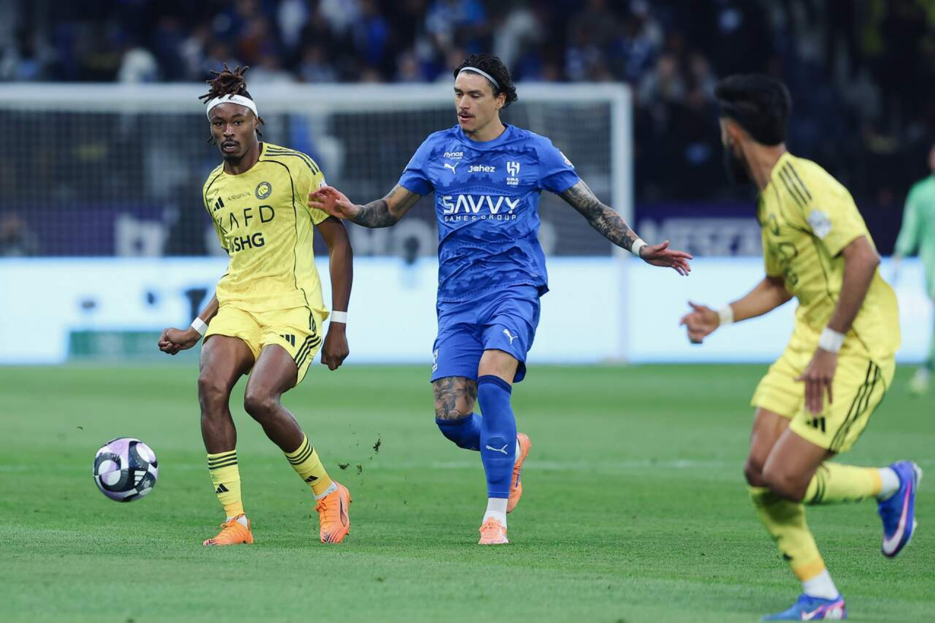 Al-Hilal vence Al-Nassr de virada e amplia vantagem na lideran&ccedil;a do Campeonato Saudita