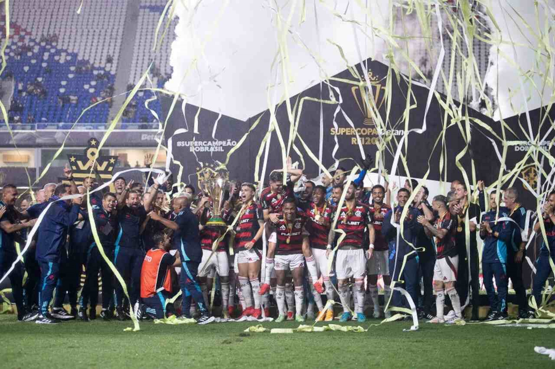 CBF renova com patrocinador para Flamengo x Corinthians na Supercopa