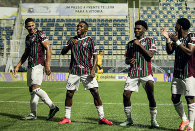 Nos pênaltis, Fluminense vence o Referência e avança na Copinha