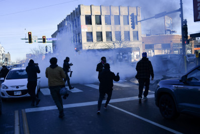 ONU pede investigação sobre morte de mulher baleada por agente de imigração nos EUA