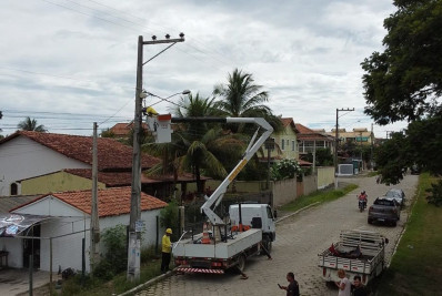Prefeitura de Araruama instala mil lâmpadas de LED em Iguabinha e reforça a segurança no 5º distrito