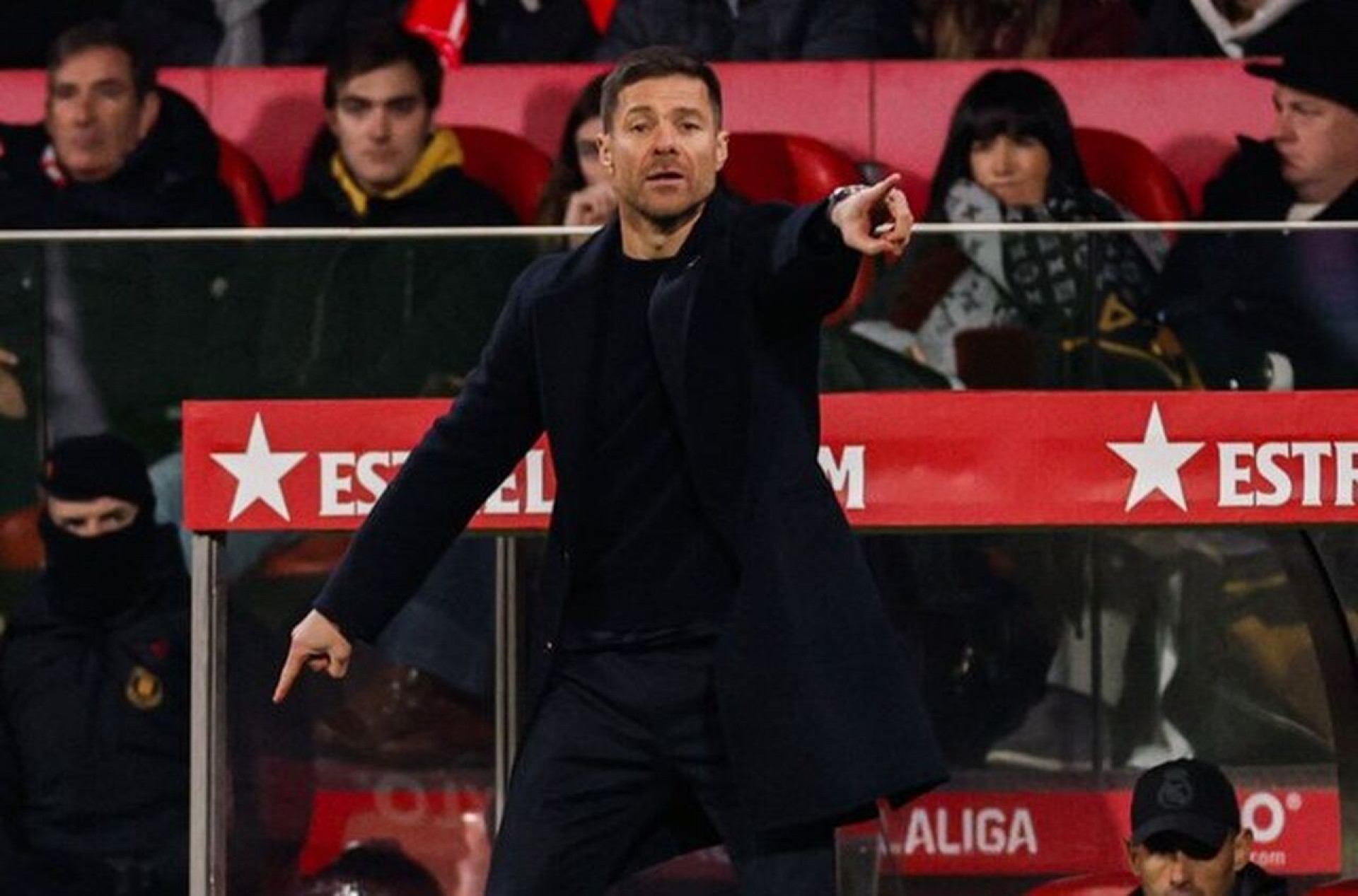 Xabi Alonso se despede do Real Madrid: “N&atilde;o saiu como gostar&iacute;amos”