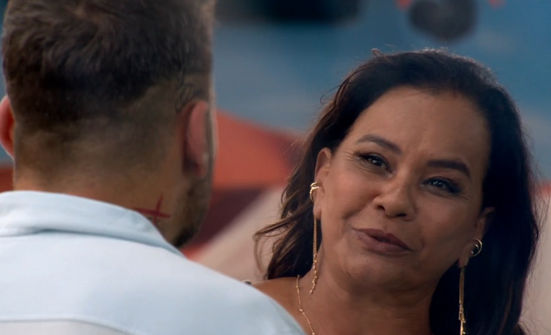 Solange Couto conversa com Henri Castelli - Reprodução de vídeo / TV Globo