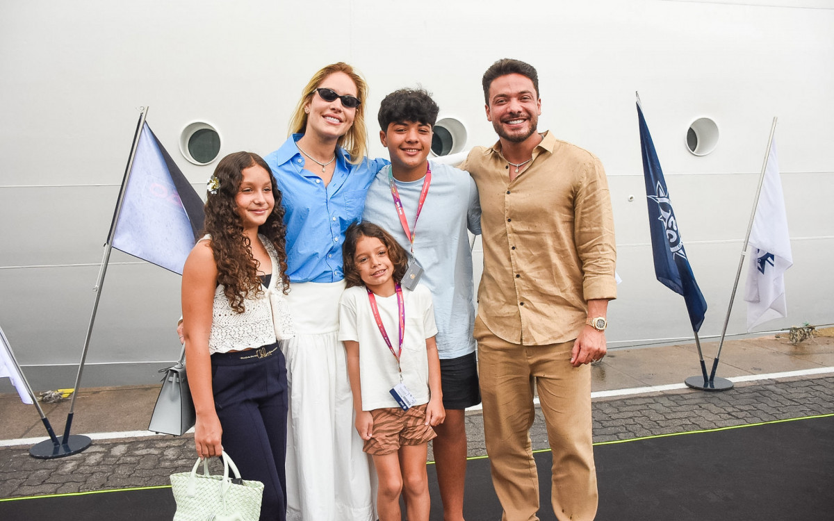 Wesley Safadão embarca em navio junto da mulher e dos filhos  - Brazil News