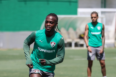 Santi Moreno diz que não sentiu responsabilidade de substituir Arias e sonha com Mundial