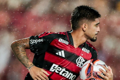 Guilherme analisa derrota e lamenta gols sofridos: 'Acho que mexeu um pouco com a equipe'