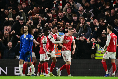 Arsenal bate o Chelsea e fica em vantagem na semifinal da Copa da Liga Inglesa