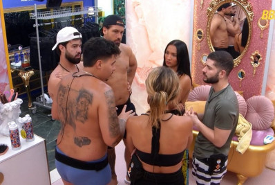 'BBB 26': Marcelo sugere aliança do grupo Pipoca: 'Nos proteger'