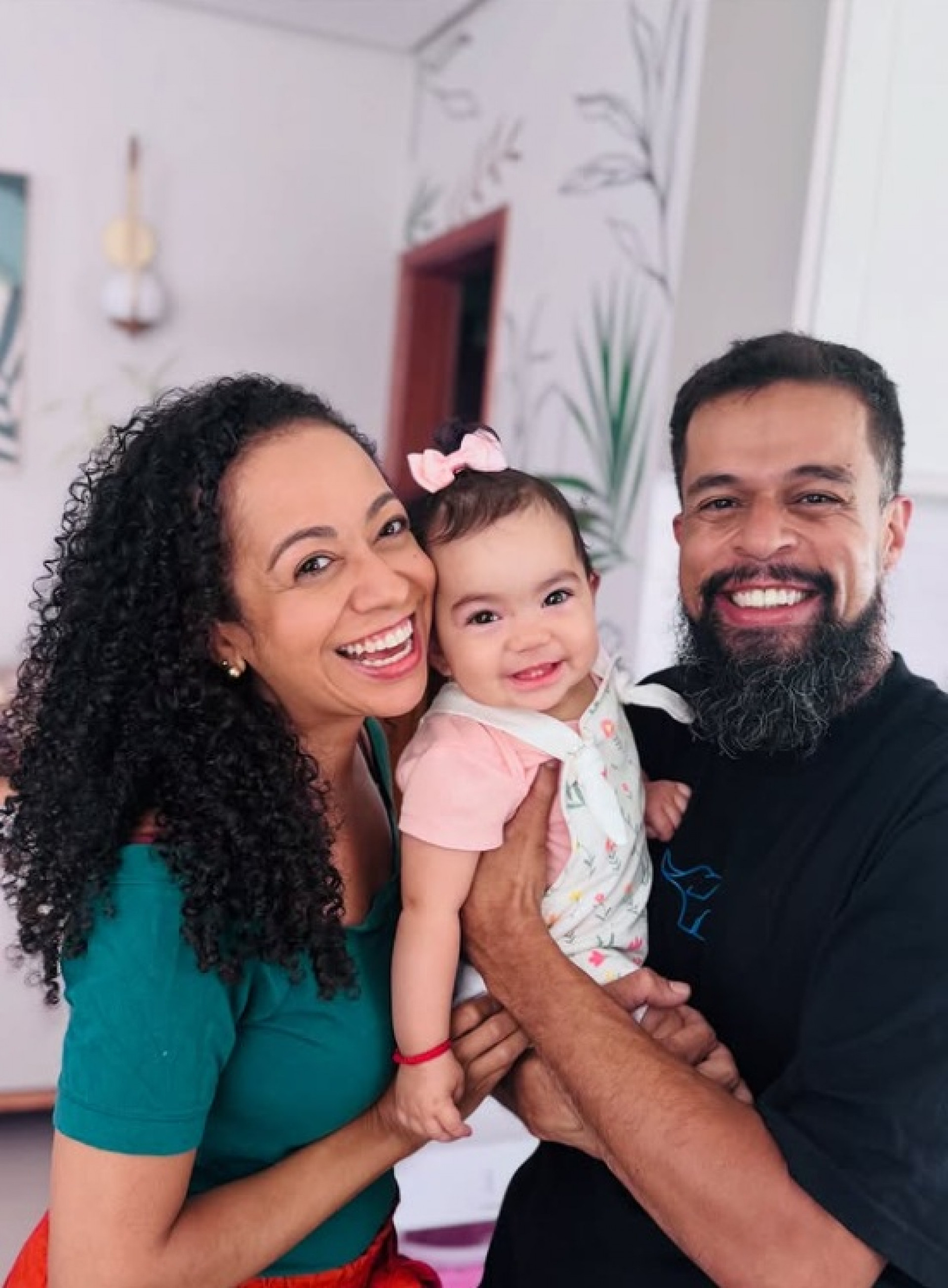 Pierre Bittencourt conhece filha de Aretha Oliveira - Reprodução / Instagram