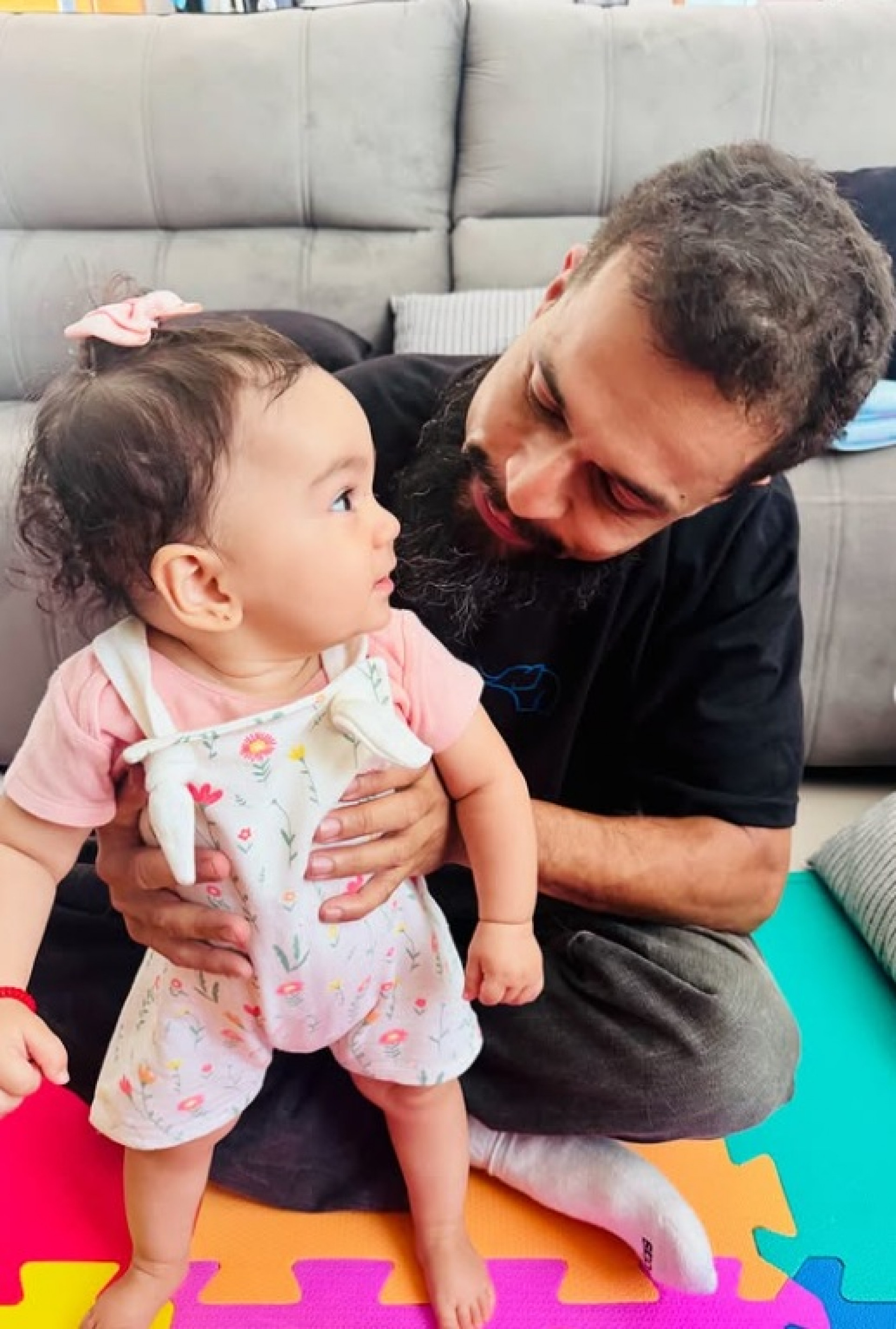 Pierre Bittencourt conhece filha de Aretha Oliveira - Reprodução / Instagram