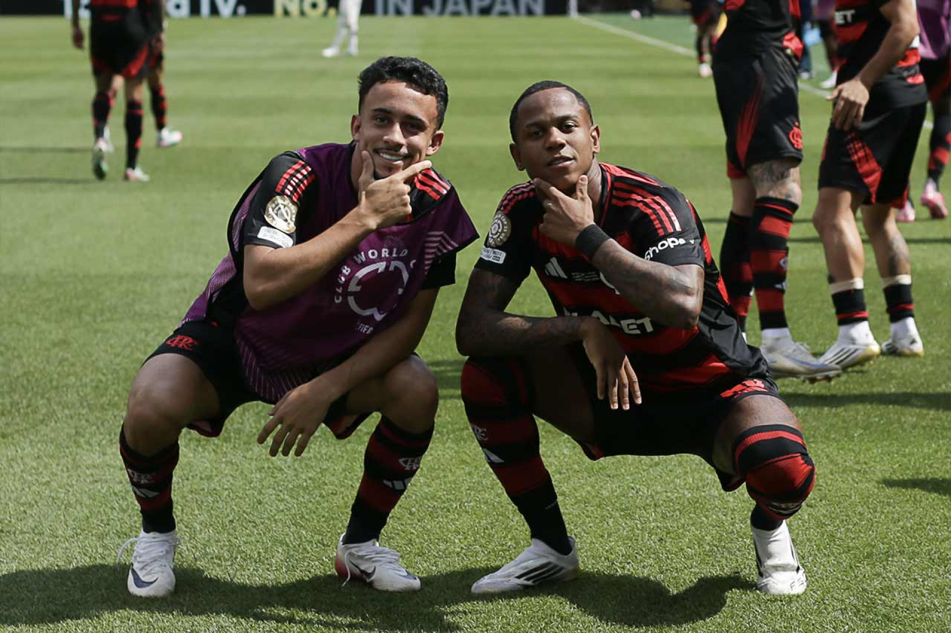 Flamengo negocia Wallace Yan com o Bragantino