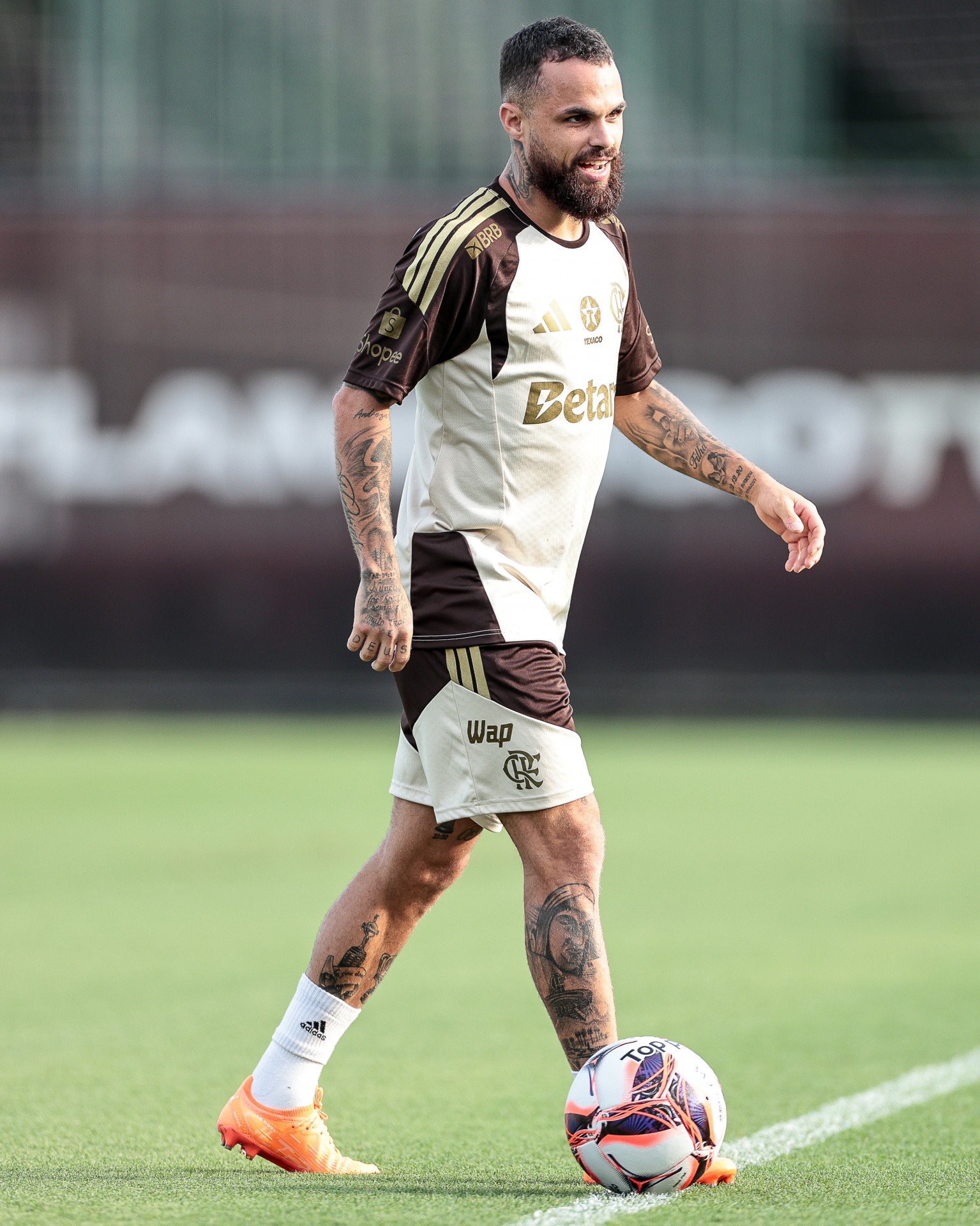Michael em treino do Flamengo
