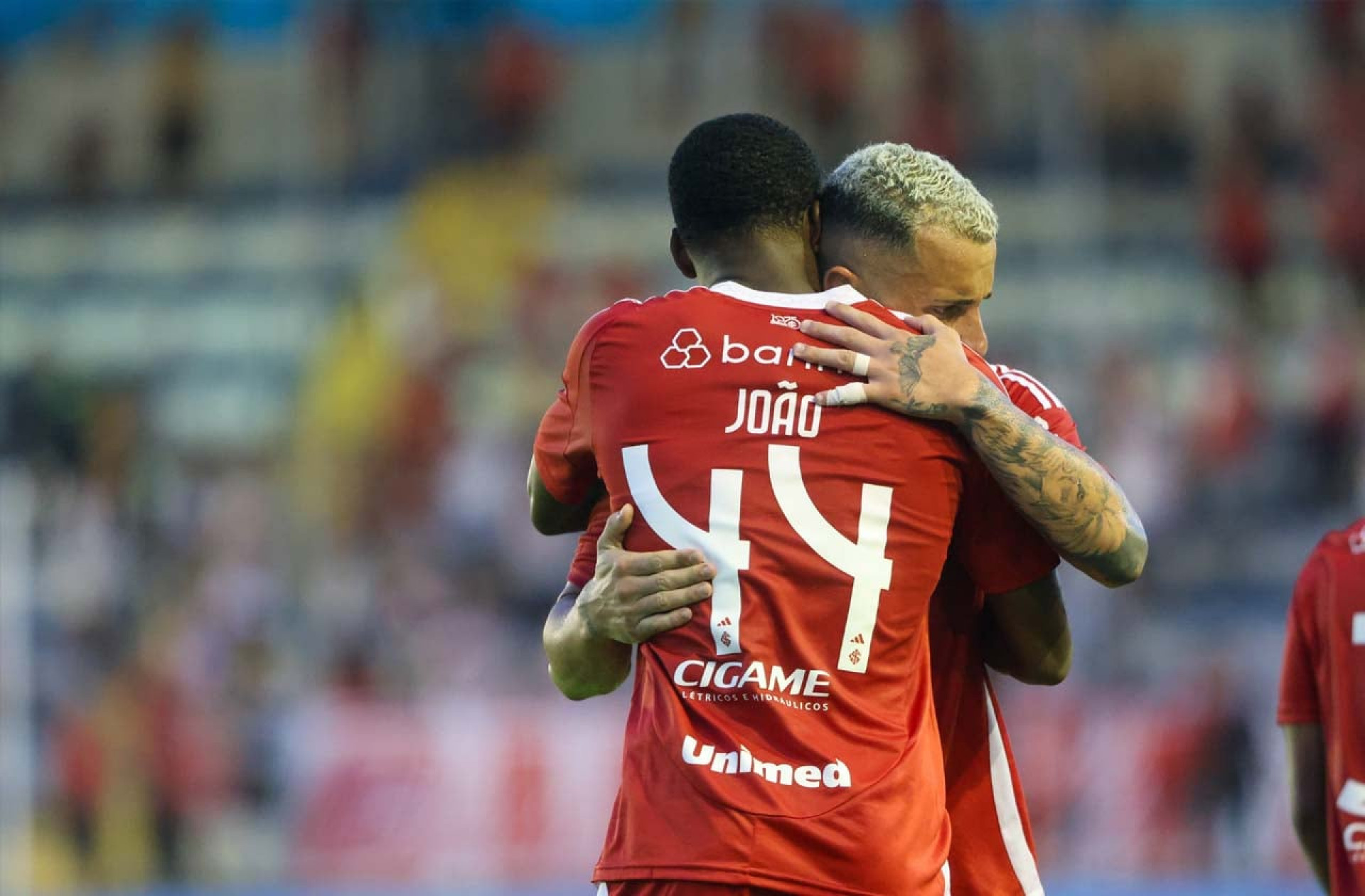 Pezzolano destaca in&iacute;cio com vit&oacute;ria no Internacional e mira conex&atilde;o com torcida rumo ao Brasileir&atilde;o