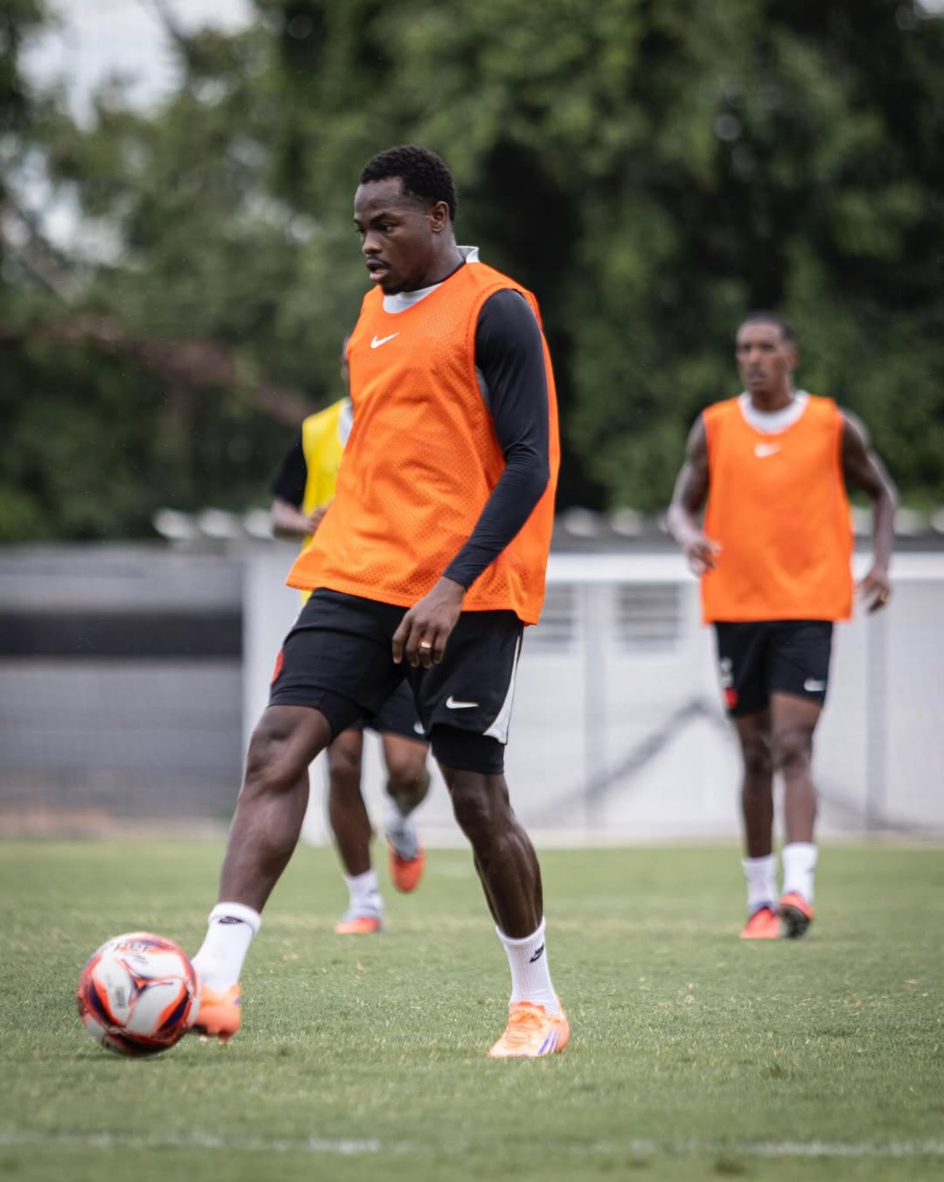Andrés Gómez em treino do Vasco